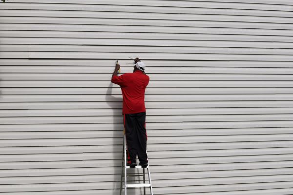 Loose Siding Repair in Richardson